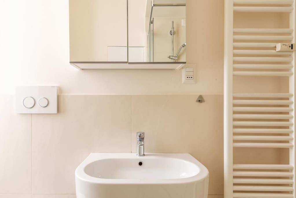 Studio Apartment Brera Mailand Exterior foto